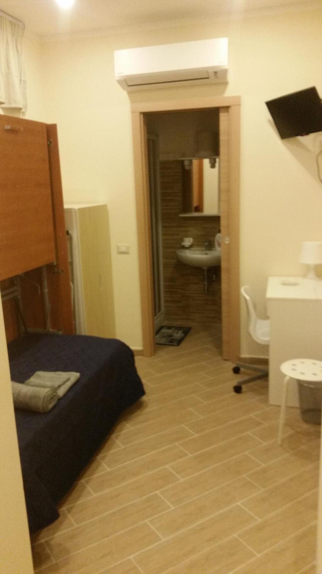 B&B Residenza Il Castello Naples Exterior photo
