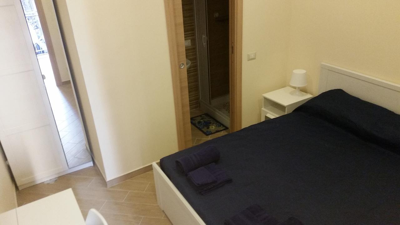 B&B Residenza Il Castello Naples Exterior photo